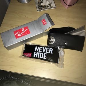 New wayfarer raybans